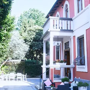 Oda ve Kahvaltı La